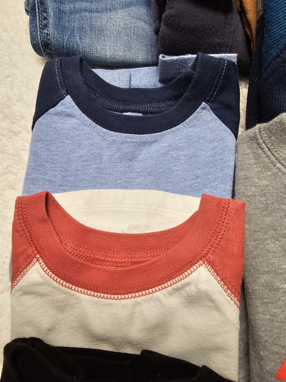 Bundle 15 Pieces Boys 2T Fall Winter Clorhes - Picture 5 of 10